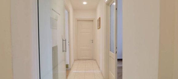 175m² Office in Verona, Italy No. 92142 17