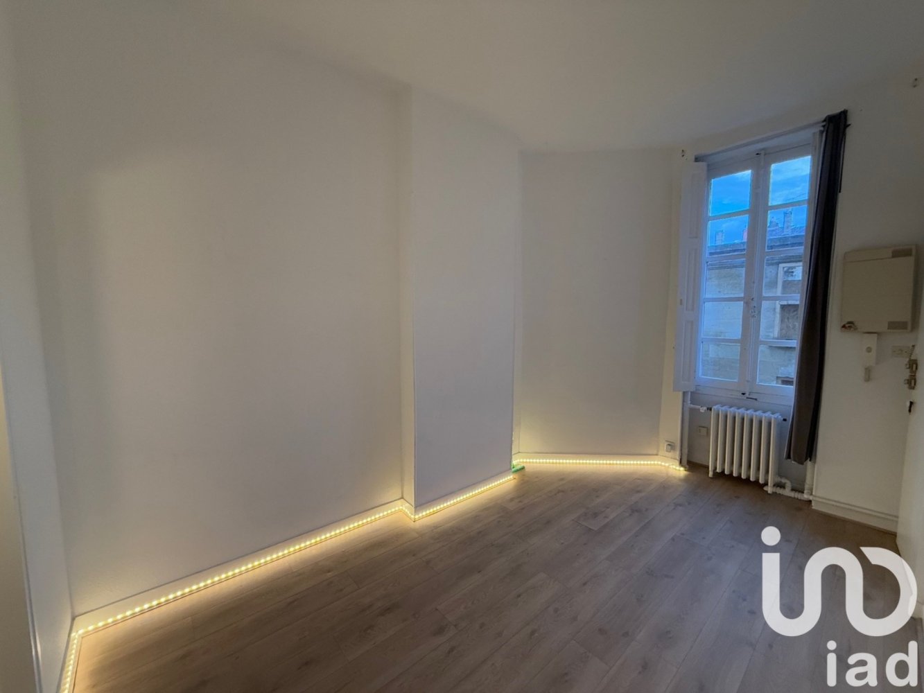 Estudio en Bordeaux, France No. 102266