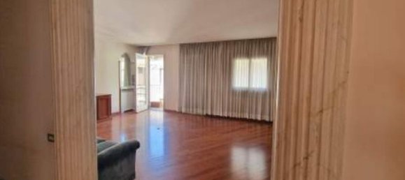 5-salle Appartement à Busto Arsizio, Italy No. 1650 8