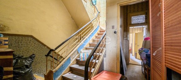 6 bedrooms Building in Porto, Portugal No. 12835 13