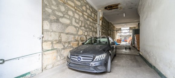 6 bedrooms Building in Porto, Portugal No. 12835 14