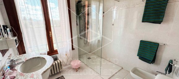 Casa de 5 dormitorios en Fontevivo, Italy No. 326248 36