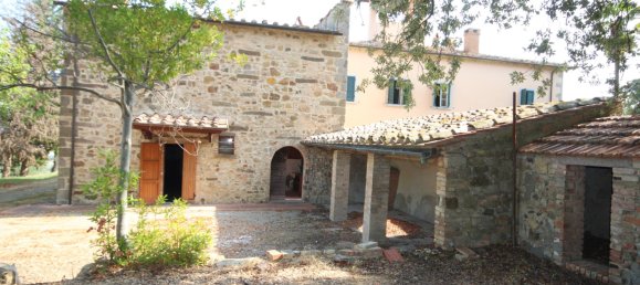 7 bedrooms Castles in Montecatini Val di Cecina, Italy No. 35144 3