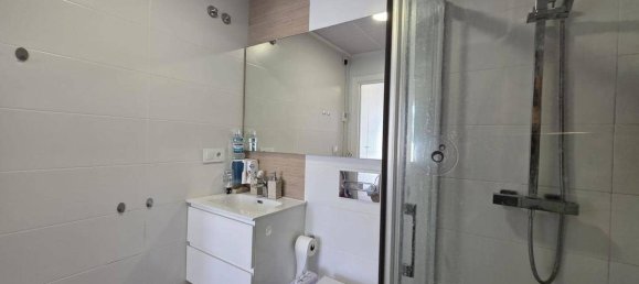 3 Schlafzimmer Haus in Alicante, Spain, Nr. 187989 32