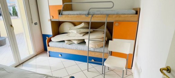 Apartamento de 3 dormitorios en Cattolica, Italy No. 352297 32