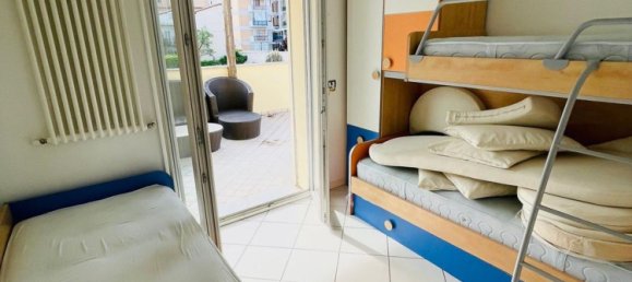 Apartamento de 3 dormitorios en Cattolica, Italy No. 352297 34