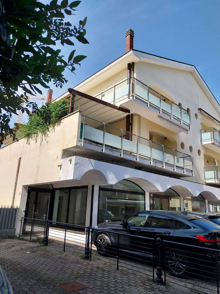 Apartamento de 3 dormitorios en Cattolica, Italy No. 352297