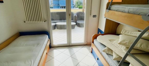 Apartamento de 3 dormitorios en Cattolica, Italy No. 352297 33