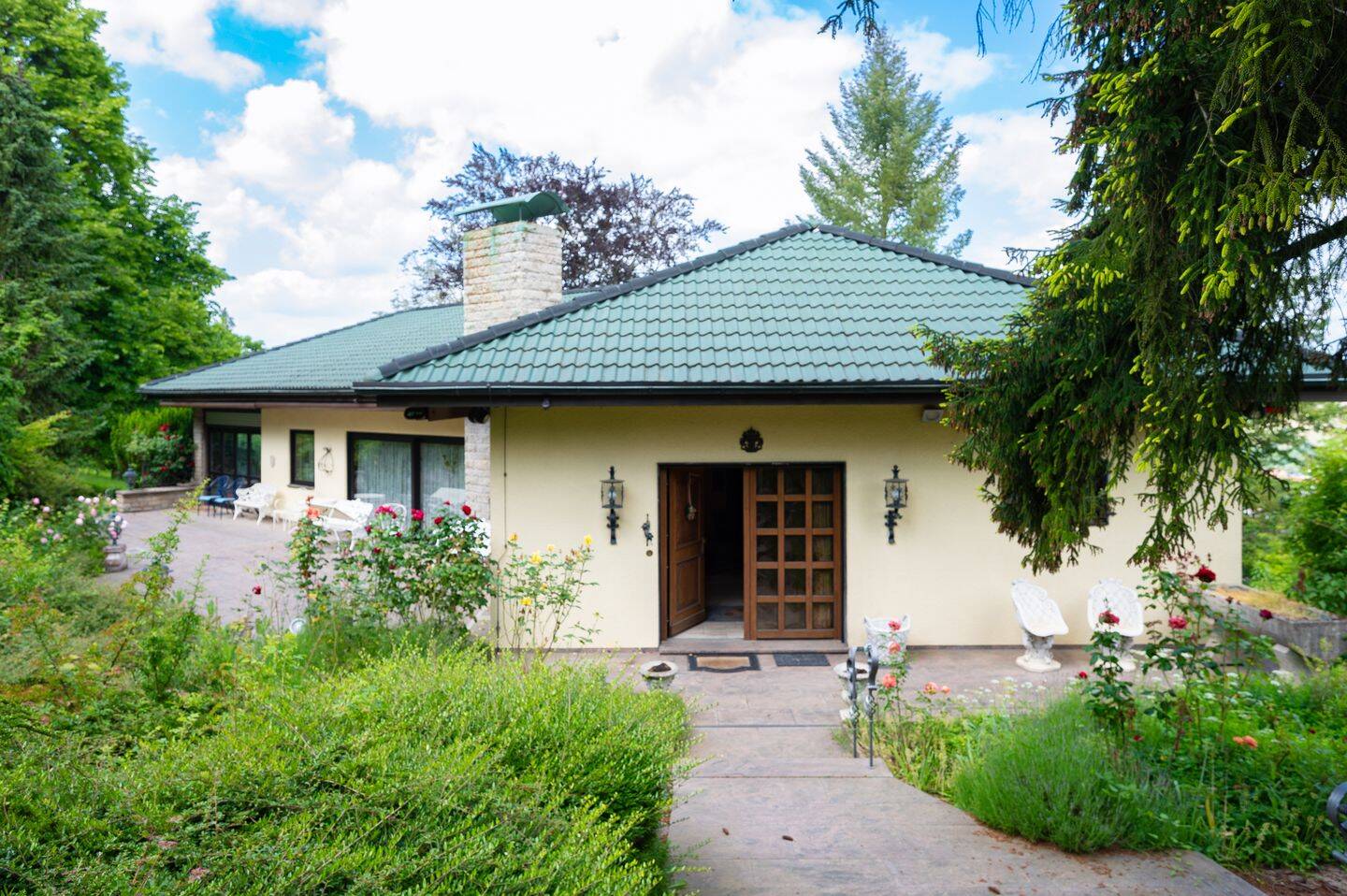 Villa de 4 dormitorios en Wurzburg, Germany No. 247083