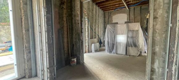 9 rooms House in Florence, Italy No. 192948 5