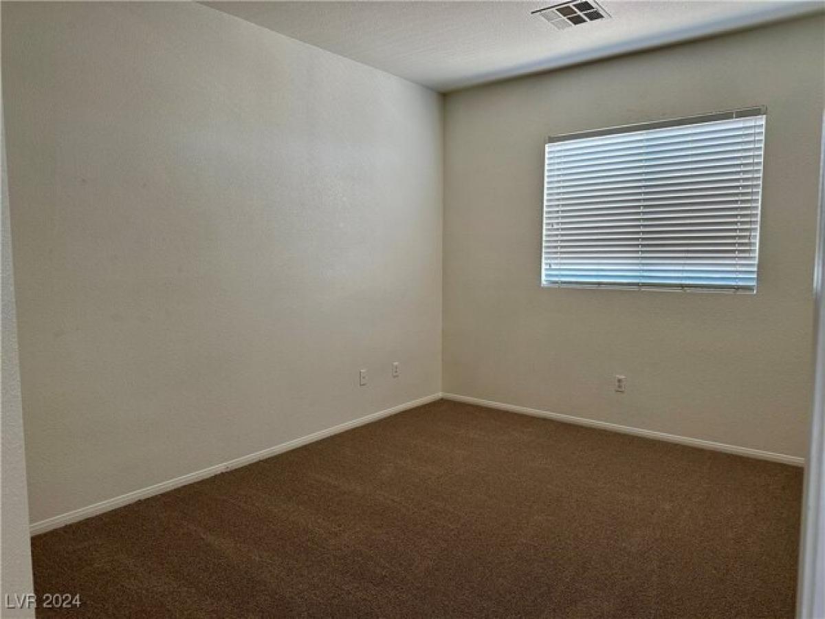 5 bedrooms House in North Las Vegas, USA No. 389223