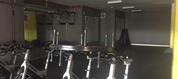 Gewerbliche Immobilie in Alicante, Spain 1400m², Nr. 207269 2