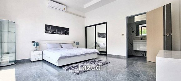 6 bedrooms Villa in Pattaya, Thailand No. 12989 8