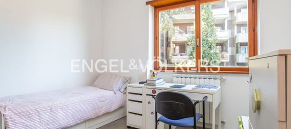 5 rooms Apartment in Rome, Italy No. 130001 8
