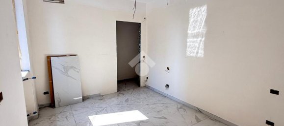 2 bedrooms Apartment in Naples, Italy No. 371389 4