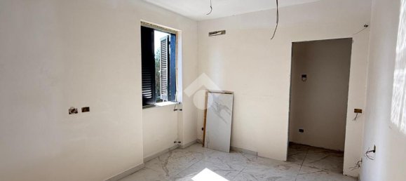 2 bedrooms Apartment in Naples, Italy No. 371389 5