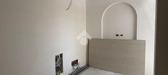 2 bedrooms Apartment in Naples, Italy No. 371389 2