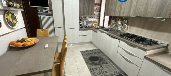 6 rooms House in Adria, Italy No. 61392 5