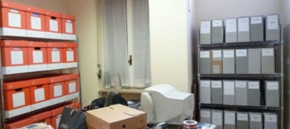 100m² Office in Ferrara, Italy No. 178450 2