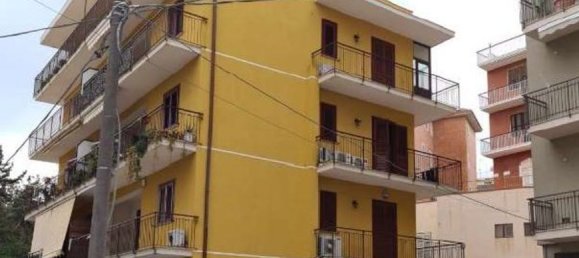 Apartamento de 3 dormitorios en Syracuse, Italy No. 310856 2