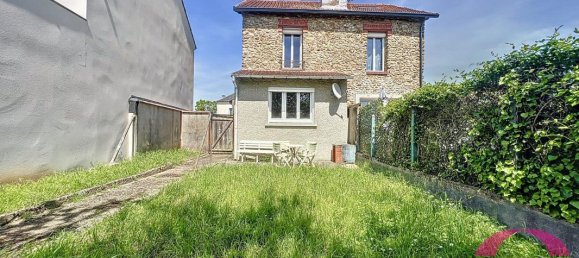 3 bedrooms House in Vert-le-Petit, France No. 180446 8