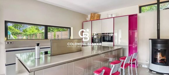 2 bedrooms House in Samois-sur-Seine, France No. 328902 2