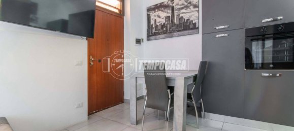 Квартира с 1 спальней в Гарбаньяте Миланезе, Италия № 327558 5