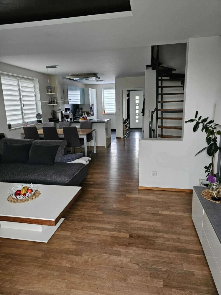 3 Schlafzimmer Stadthaus in Würzburg, Germany, Nr. 221180