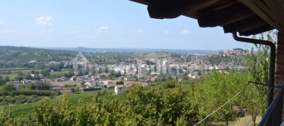 4 bedrooms House in Castagnole delle Lanze, Italy No. 336177 7