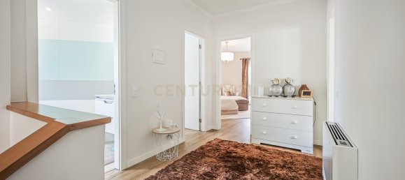 4 Schlafzimmer Villa in Cascais, Portugal, Nr. 302090 8