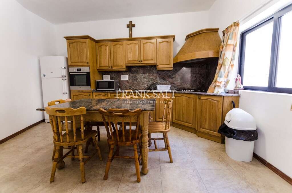 4 bedrooms House in Bormla, Malta No. 8349