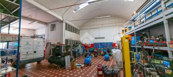 324m² Warehouse in Casale Monferrato, Italy No. 171051 9
