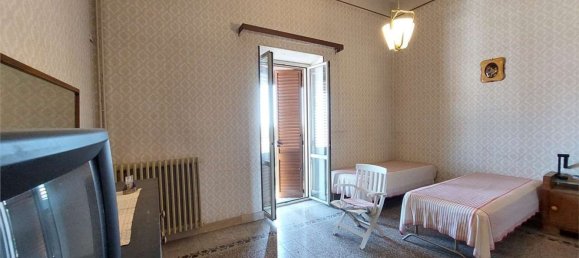 3 rooms Apartment in San Giovanni Incarico, Italy No. 298853 6