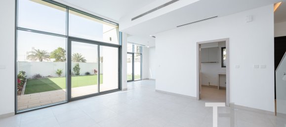 Villa T4 em Al Furjan, UAE N.º 94336 6