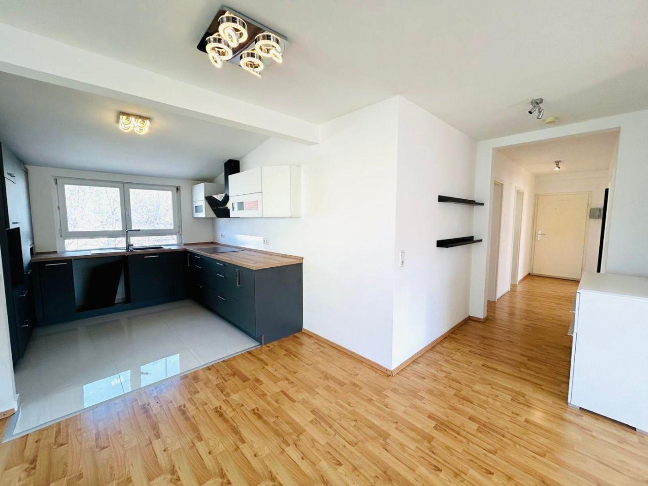 Apartamento de 4 divisões em Esslingen, Germany N.º 32740