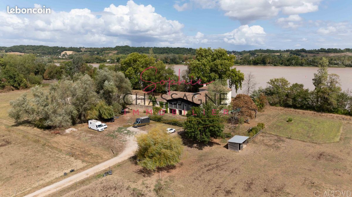 4 bedrooms Castles in Libourne, France No. 335791