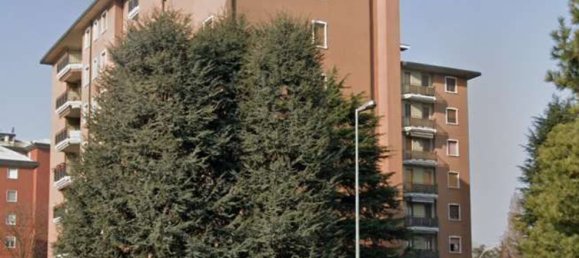 3 rooms Apartment in Trezzano sul Naviglio, Italy No. 2223 5