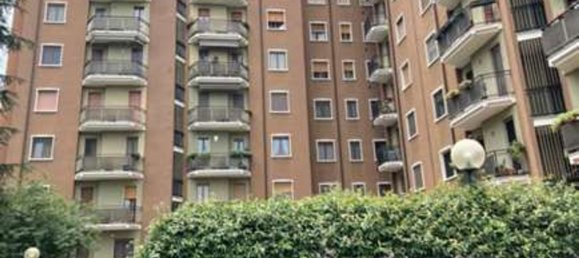 3 rooms Apartment in Trezzano sul Naviglio, Italy No. 2223 7