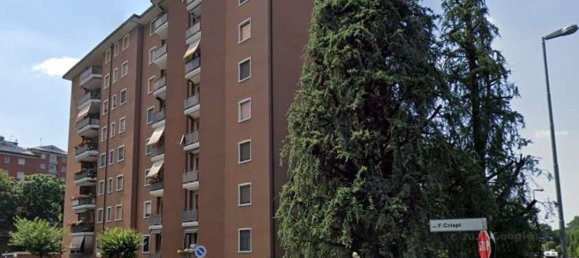 3 rooms Apartment in Trezzano sul Naviglio, Italy No. 2223 2