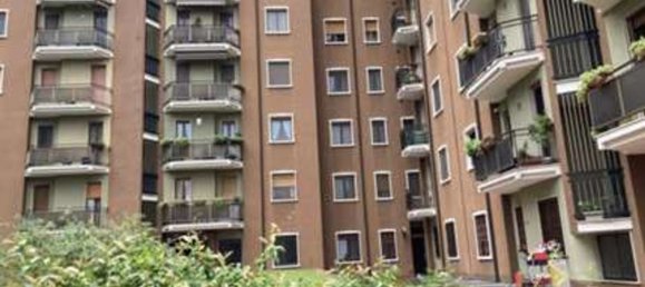 3 rooms Apartment in Trezzano sul Naviglio, Italy No. 2223 8