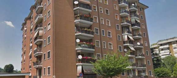 3 rooms Apartment in Trezzano sul Naviglio, Italy No. 2223 15