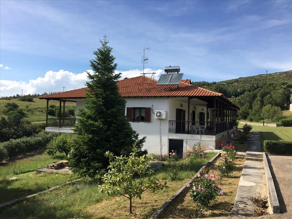 6 bedrooms Commercial property in Pefka, Greece No. 4971