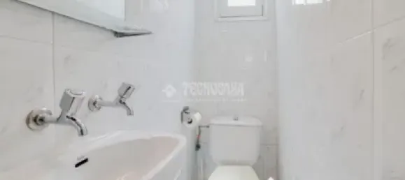 Apartamento de 3 dormitorios en Eixample, Spain No. 174929 20