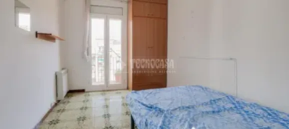 Apartamento de 3 dormitorios en Eixample, Spain No. 174929 3