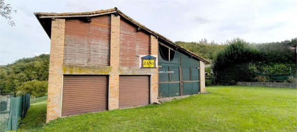 4 rooms Land in Salsomaggiore Terme, Italy No. 141284 2