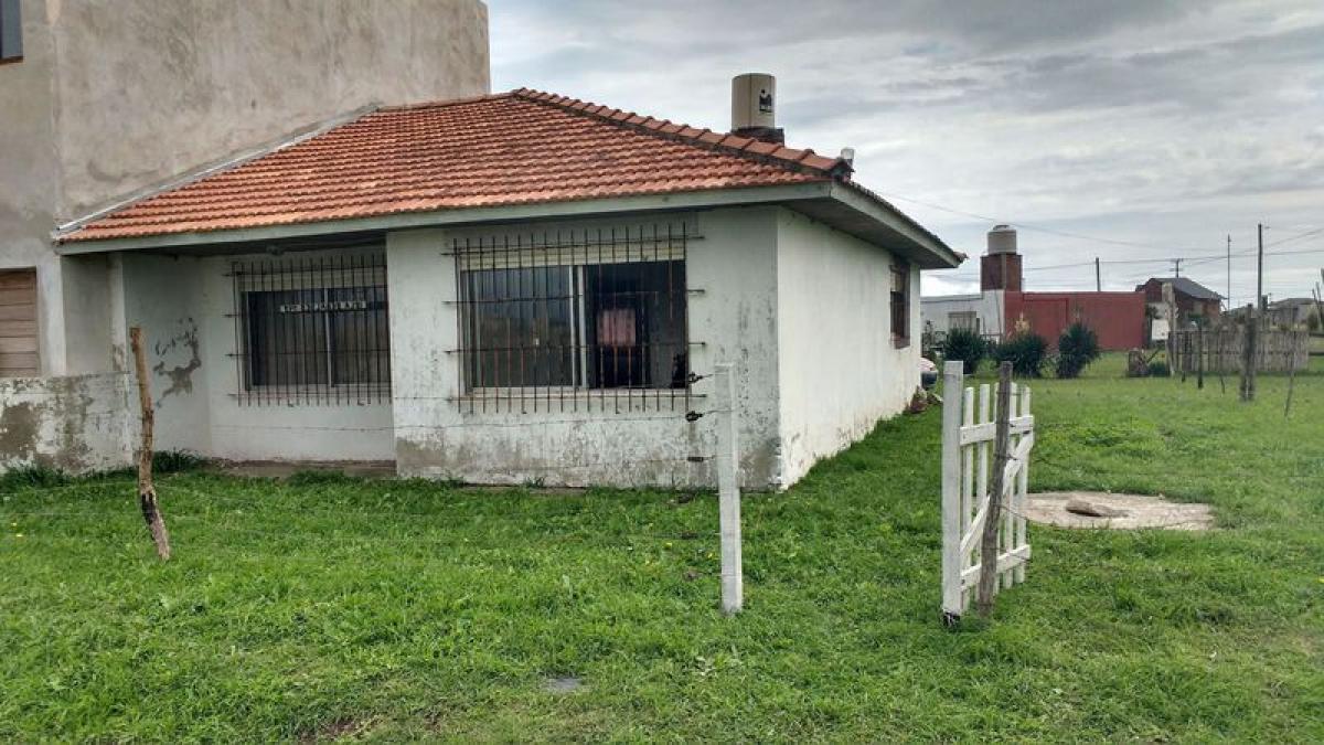 2 bedrooms House in Mar del Plata, Argentina No. 96279