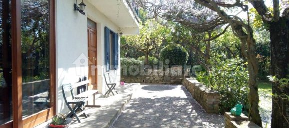 Villa de 4 dormitorios en Chiusi, Italy No. 179487 2