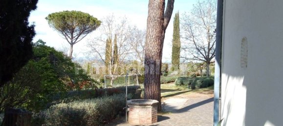 Villa de 4 dormitorios en Chiusi, Italy No. 179487 4