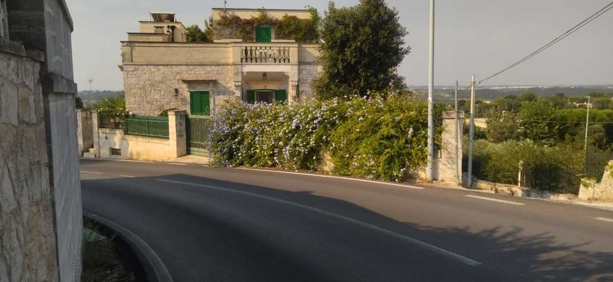 Вилла с 3 спальнями в Фазано, Италия № 297990