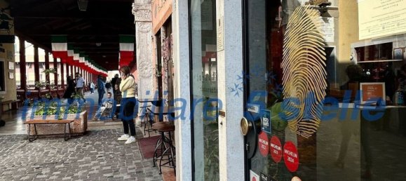 200m² Commercial property in Bassano del Grappa, Italy No. 319756 7